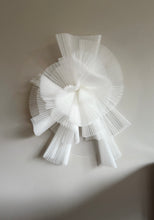 Load image into Gallery viewer, Elusive 02