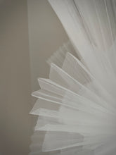 Load image into Gallery viewer, Elusive