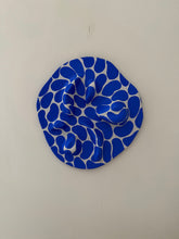 Load image into Gallery viewer, Sculpted Dots