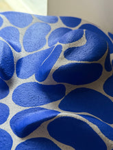 Load image into Gallery viewer, Sculpted Dots