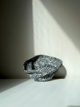 Load image into Gallery viewer, Monochrome Dark