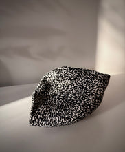 Load image into Gallery viewer, Monochrome symphony