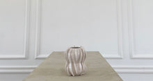 Load image into Gallery viewer, Coral Vase